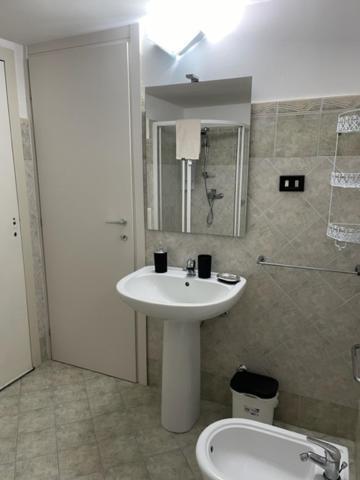 Dimora Nonna Ada Bed and Breakfast Aradeo Exterior foto