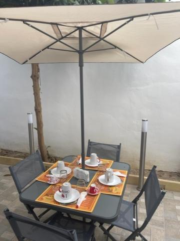 Dimora Nonna Ada Bed and Breakfast Aradeo Exterior foto